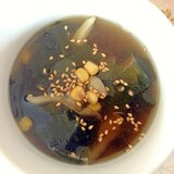 胡麻香る♪舞茸とコーンとワカメのスープ